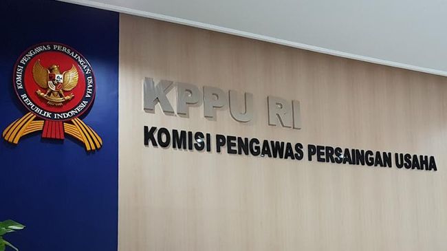 KETUA CAKRA KALTIM BUDI UNTORO KECAM DUGAAN PERMAINAN TENDER: MINTA KPPU TINDAK TEGAS SESUAI UU NO. 5/1999 TENTANG PERSAINGAN USAHA.