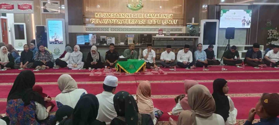 Kejari Samarinda Berbagi Berkah Ramadan, Santuni Anak Yatim hingga Buka Puasa Bersama Insan Pers